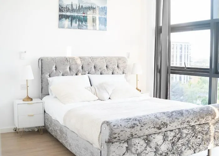 Luxury Living In The Heart Of Mk