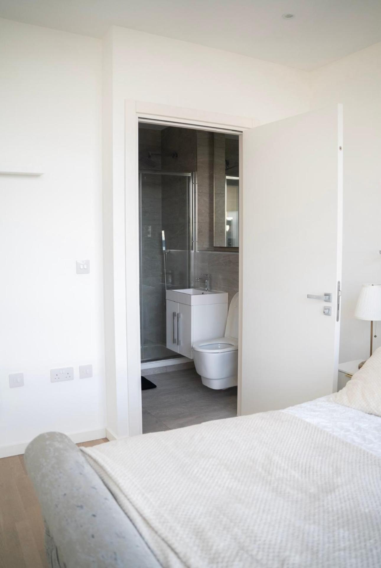Luxury Living In The Heart Of Mk Apartment
